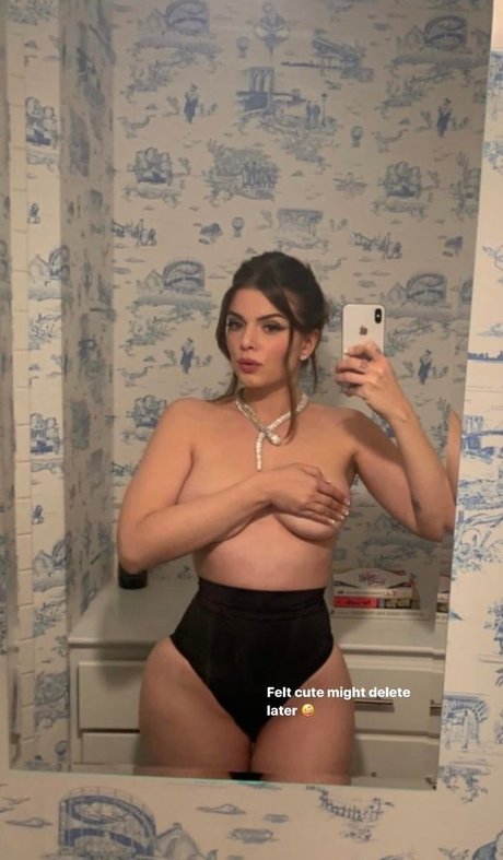 Foto desnuda filtrada de OnlyFans de Julia Fox