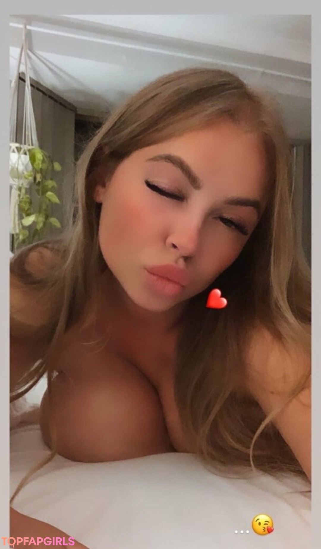 Foto desnuda filtrada de OnlyFans de Madison Mclachlan #162 Foto desnuda filtrada de OnlyFans de Madison Mclachlan #162