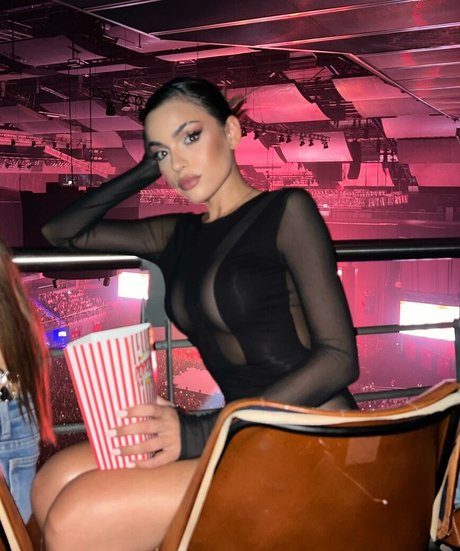 Anabel Hernandez