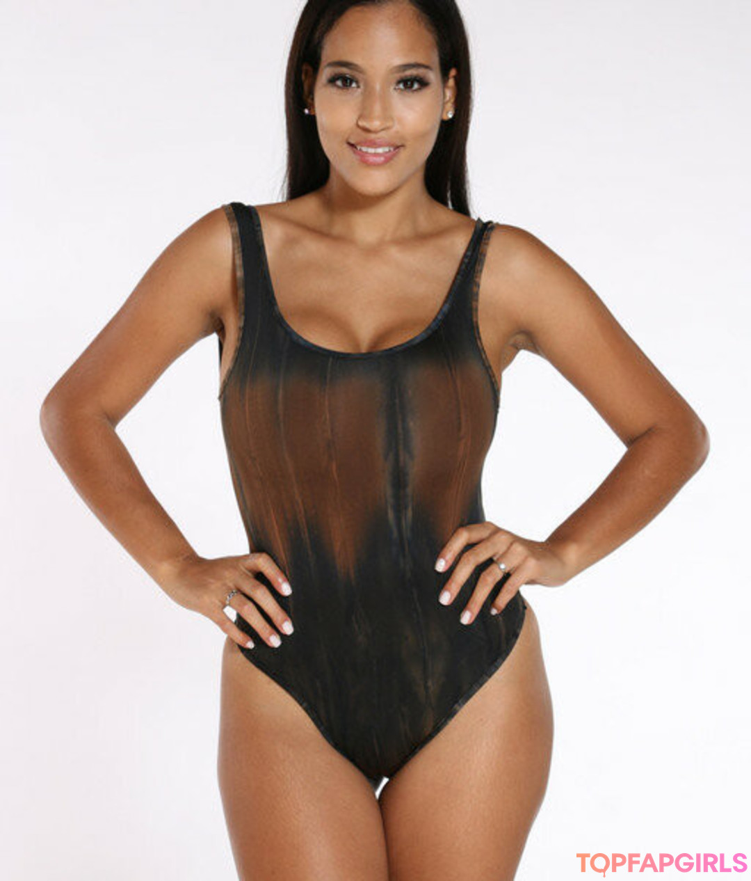 Foto desnuda filtrada de OnlyFans de Jinna Cabrera #117 Foto desnuda filtrada de OnlyFans de Jinna Cabrera #117