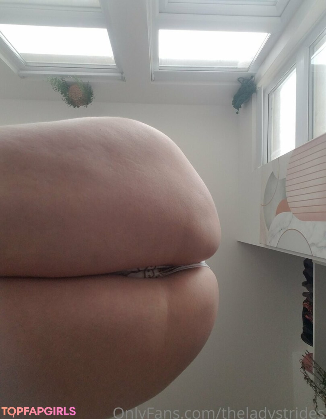 Foto desnuda filtrada de OnlyFans de Giantessgingerofficial #178 Foto desnuda filtrada de OnlyFans de Giantessgingerofficial #178