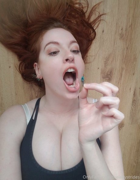 Giantessgingerofficial