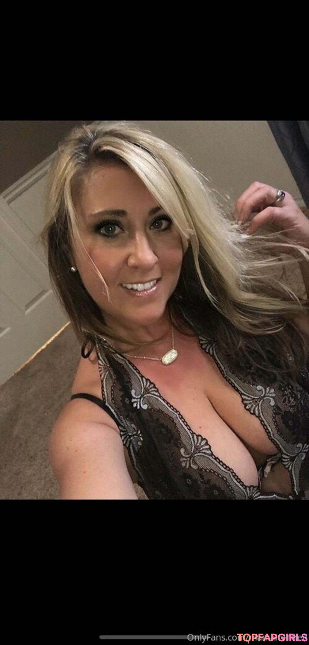 Foto desnuda filtrada de OnlyFans de Nitamarie1 #327 Foto desnuda filtrada de OnlyFans de Nitamarie1 #327