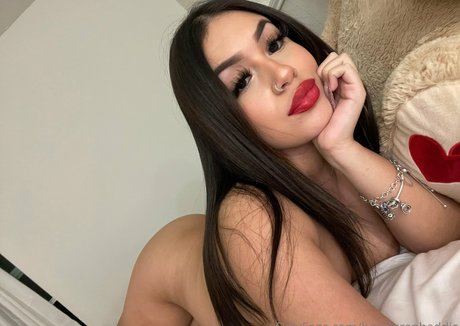 Foto desnuda filtrada de OnlyFans de Honduranbaddie