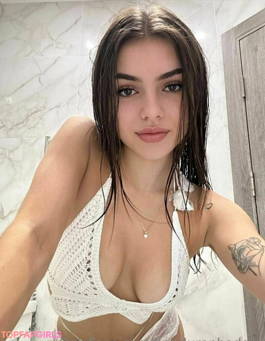 Foto desnuda filtrada de OnlyFans de Honduranbaddie #524 Foto desnuda filtrada de OnlyFans de Honduranbaddie #524