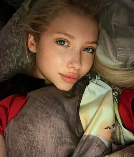 Kylienextdoor69