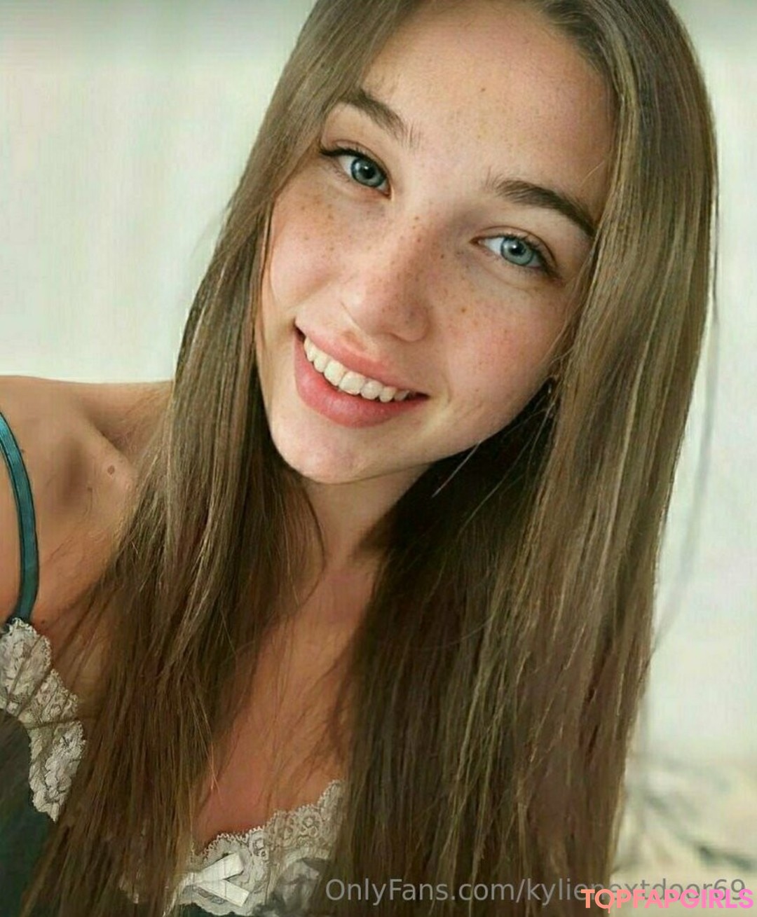 Foto desnuda filtrada de OnlyFans de Kylienextdoor69 #799 Foto desnuda filtrada de OnlyFans de Kylienextdoor69 #799