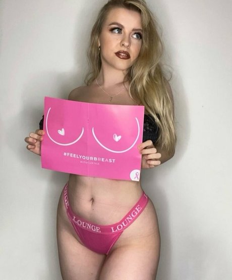 Foto desnuda filtrada de OnlyFans de Amber Rose Brightman