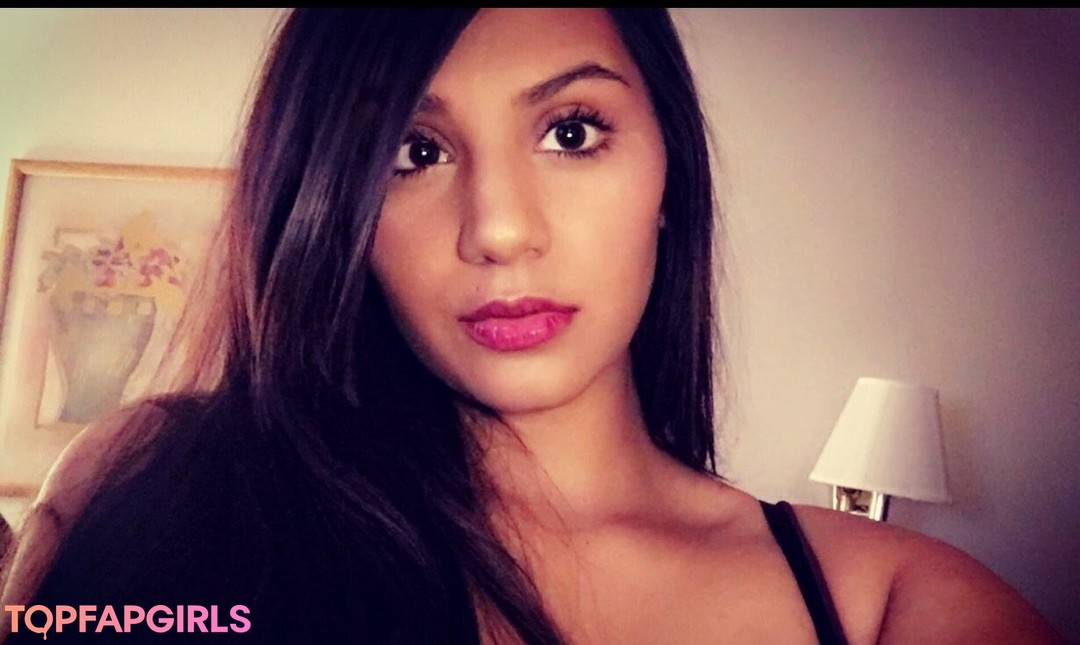 Foto desnuda filtrada de OnlyFans de Priyasinghxxx #3 Foto desnuda filtrada de OnlyFans de Priyasinghxxx #3