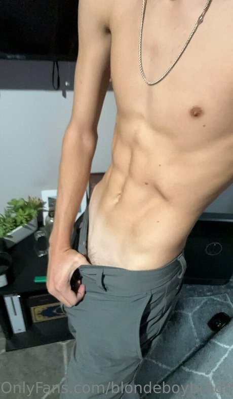 Blondeboybradfree