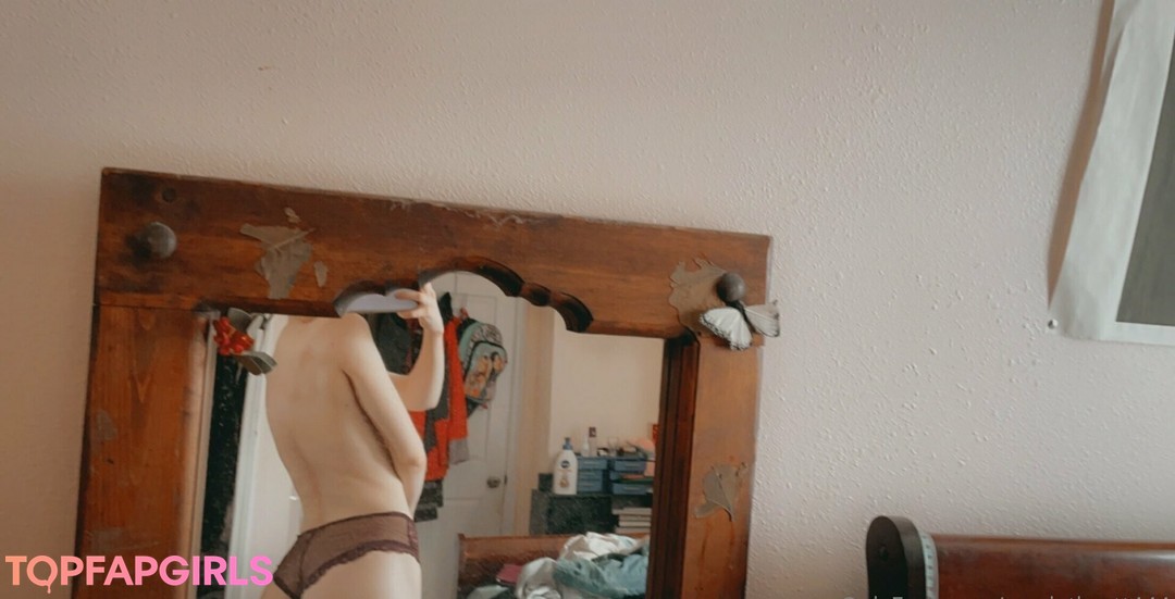 Foto desnuda filtrada de OnlyFans de Scarlethartt444 #22 Foto desnuda filtrada de OnlyFans de Scarlethartt444 #22