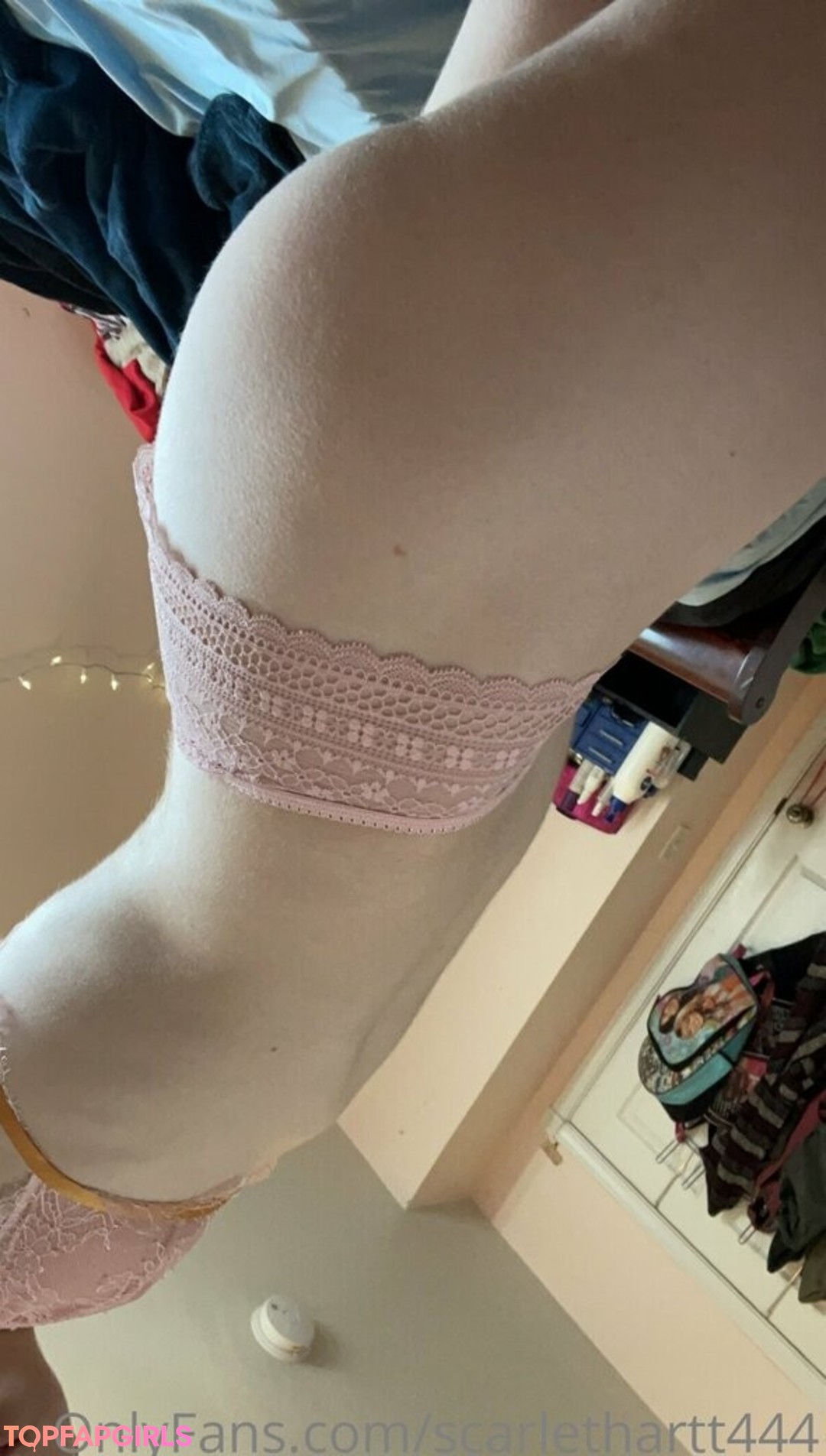 Foto desnuda filtrada de OnlyFans de Scarlethartt444 #59 Foto desnuda filtrada de OnlyFans de Scarlethartt444 #59