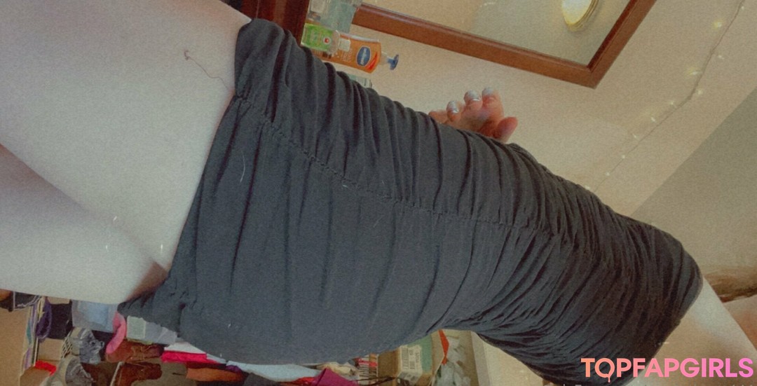 Foto desnuda filtrada de OnlyFans de Scarlethartt444 #67 Foto desnuda filtrada de OnlyFans de Scarlethartt444 #67