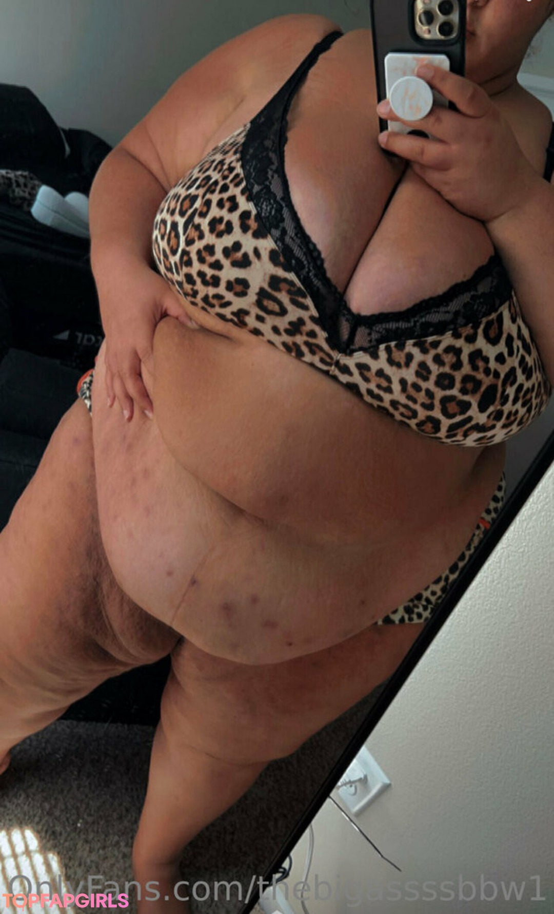 Foto desnuda filtrada de OnlyFans de Thebigassssbbw1 #46 Foto desnuda filtrada de OnlyFans de Thebigassssbbw1 #46