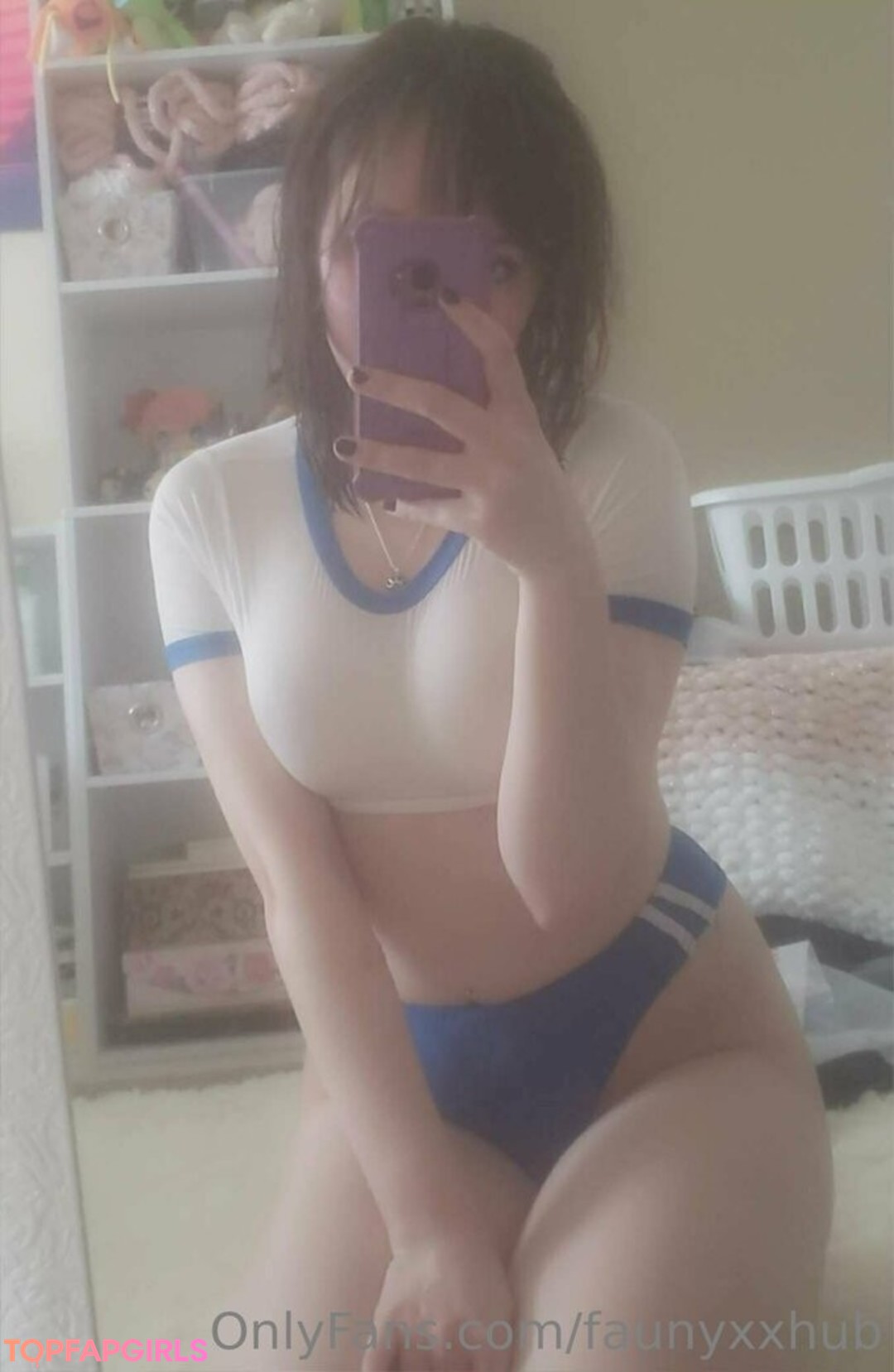 Foto desnuda filtrada de OnlyFans de Faunyxxhub #4 Foto desnuda filtrada de OnlyFans de Faunyxxhub #4