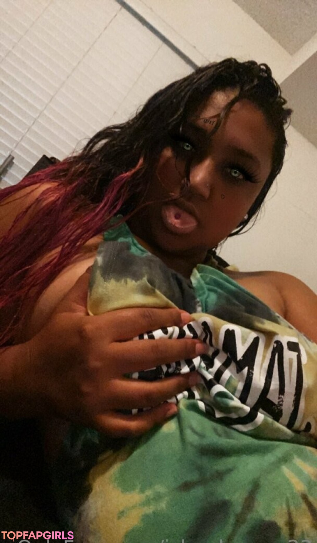 Foto desnuda filtrada de OnlyFans de Islandqueen23 #111 Foto desnuda filtrada de OnlyFans de Islandqueen23 #111