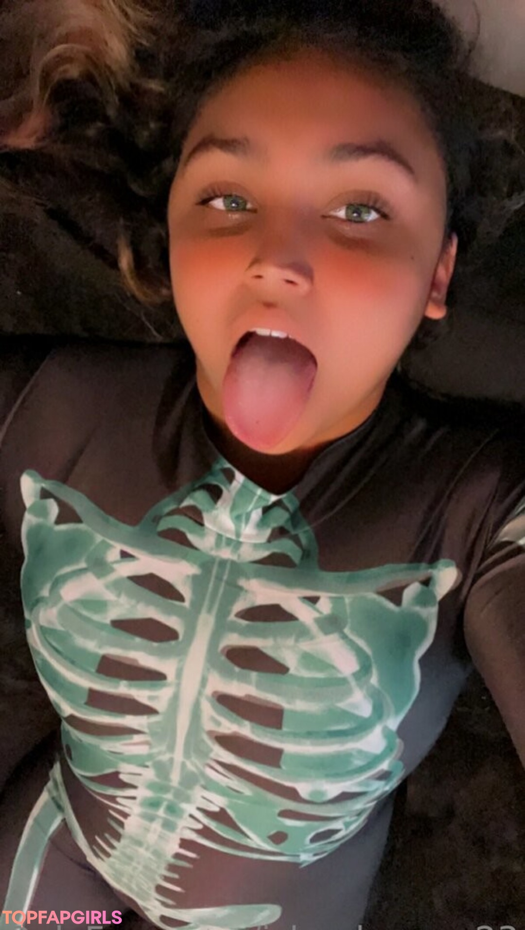 Foto desnuda filtrada de OnlyFans de Islandqueen23 #57 Foto desnuda filtrada de OnlyFans de Islandqueen23 #57