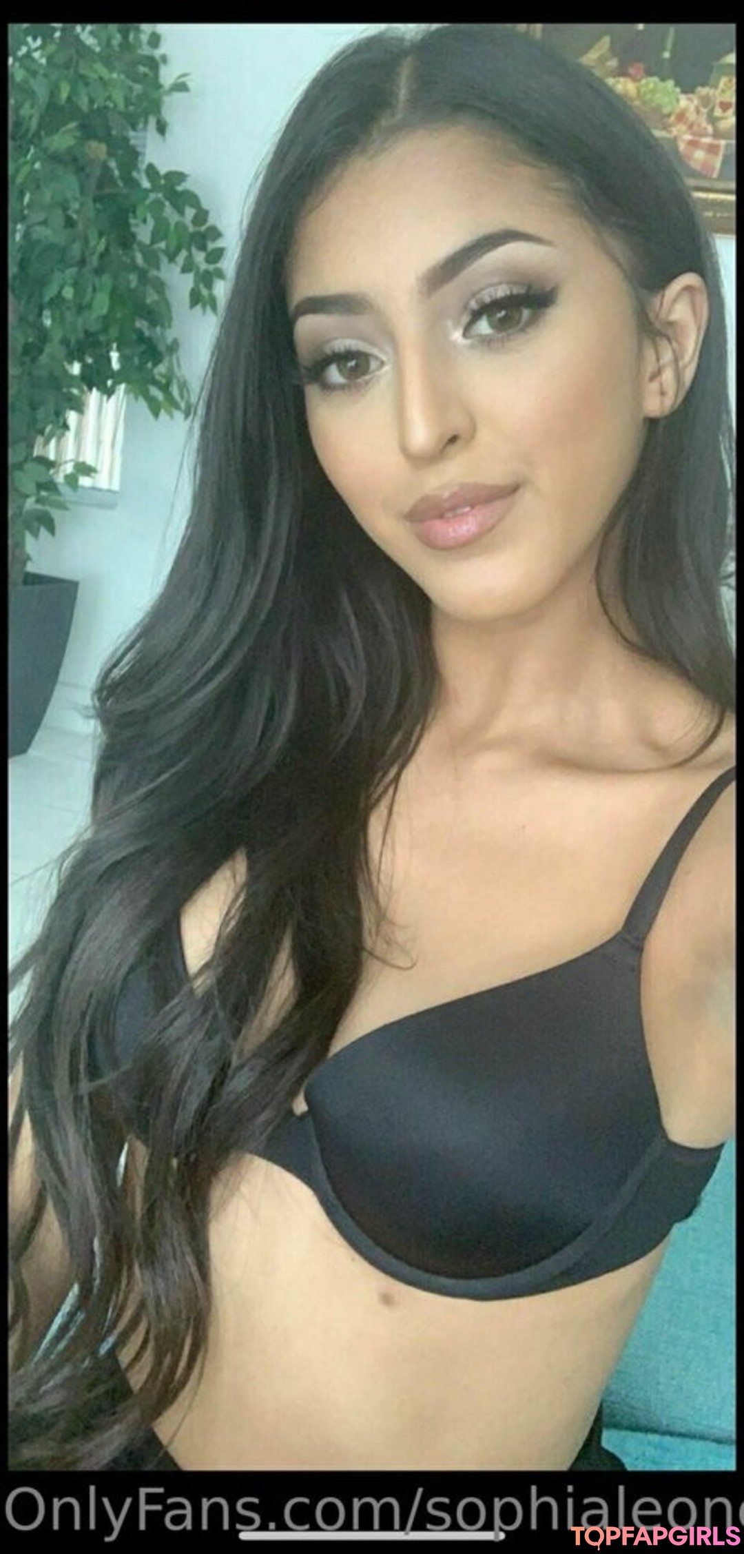 Foto desnuda filtrada de OnlyFans de Sophialeonexo #121 Foto desnuda filtrada de OnlyFans de Sophialeonexo #121