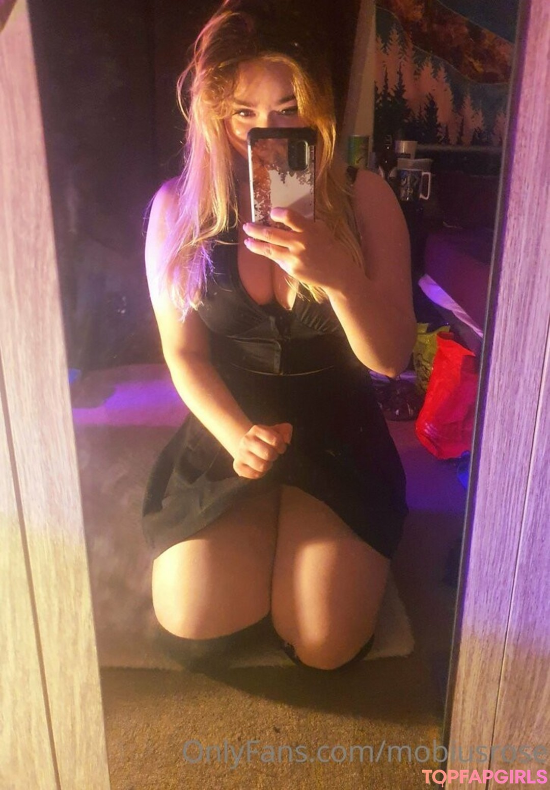 Foto desnuda filtrada de OnlyFans de Mobiusrose #17 Foto desnuda filtrada de OnlyFans de Mobiusrose #17