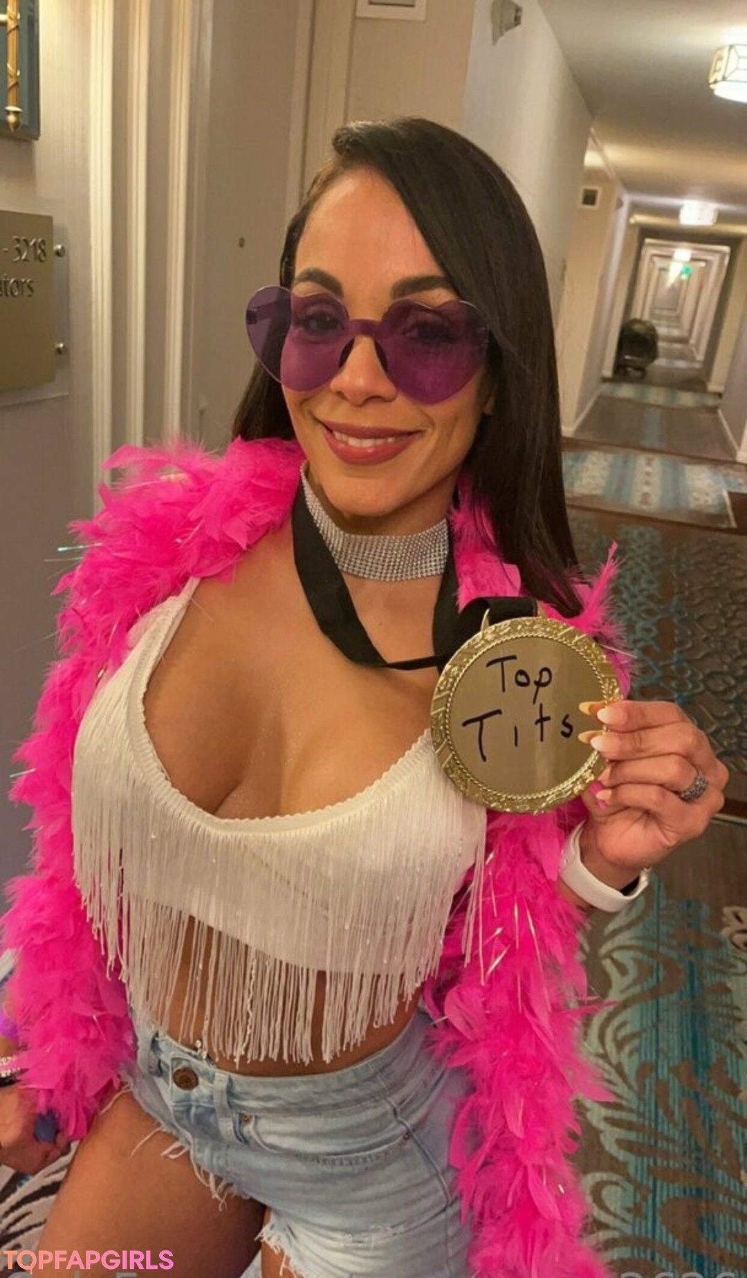 Foto desnuda filtrada de OnlyFans de Sexymama2626 #37 Foto desnuda filtrada de OnlyFans de Sexymama2626 #37