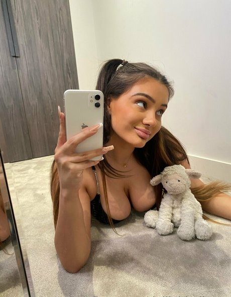 Foto desnuda filtrada de OnlyFans de Delilahbellerae