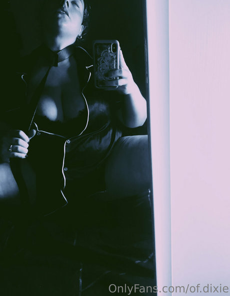 Foto desnuda filtrada de OnlyFans de Ofdixie