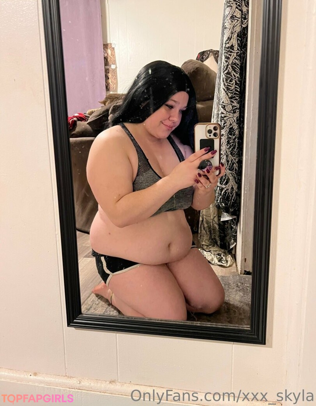 Foto desnuda filtrada de OnlyFans de Onlyskyyla #31 Foto desnuda filtrada de OnlyFans de Onlyskyyla #31