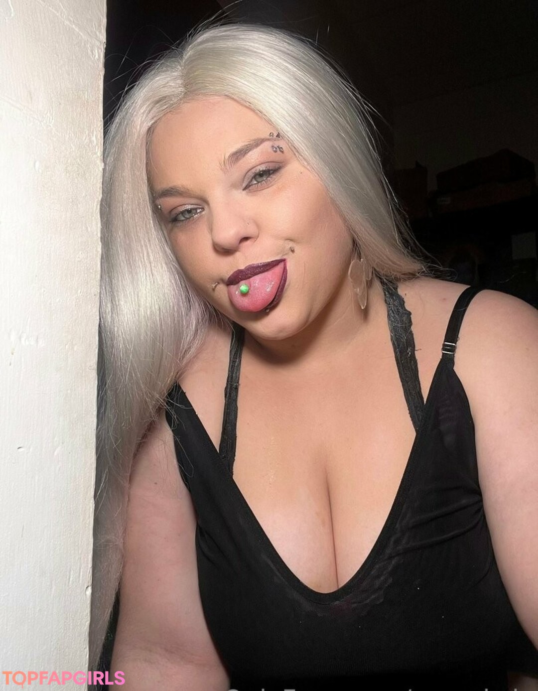 Foto desnuda filtrada de OnlyFans de Onlyskyyla #37 Foto desnuda filtrada de OnlyFans de Onlyskyyla #37