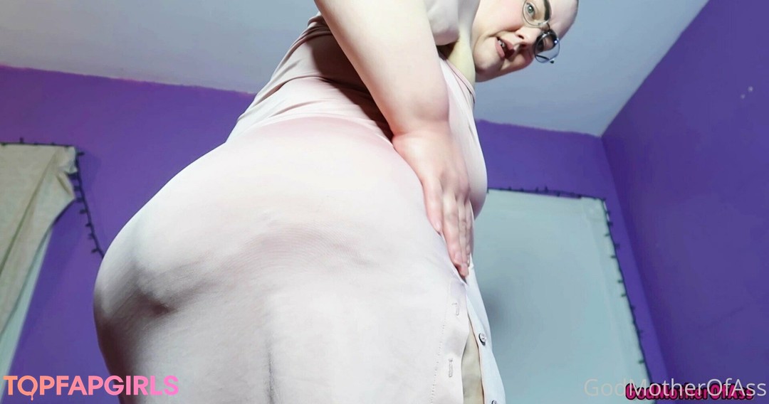 Foto desnuda filtrada de OnlyFans de Godmotherthegreatfree #9 Foto desnuda filtrada de OnlyFans de Godmotherthegreatfree #9