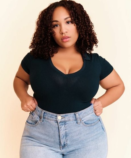 Foto desnuda filtrada de OnlyFans de Kathrynn Marie