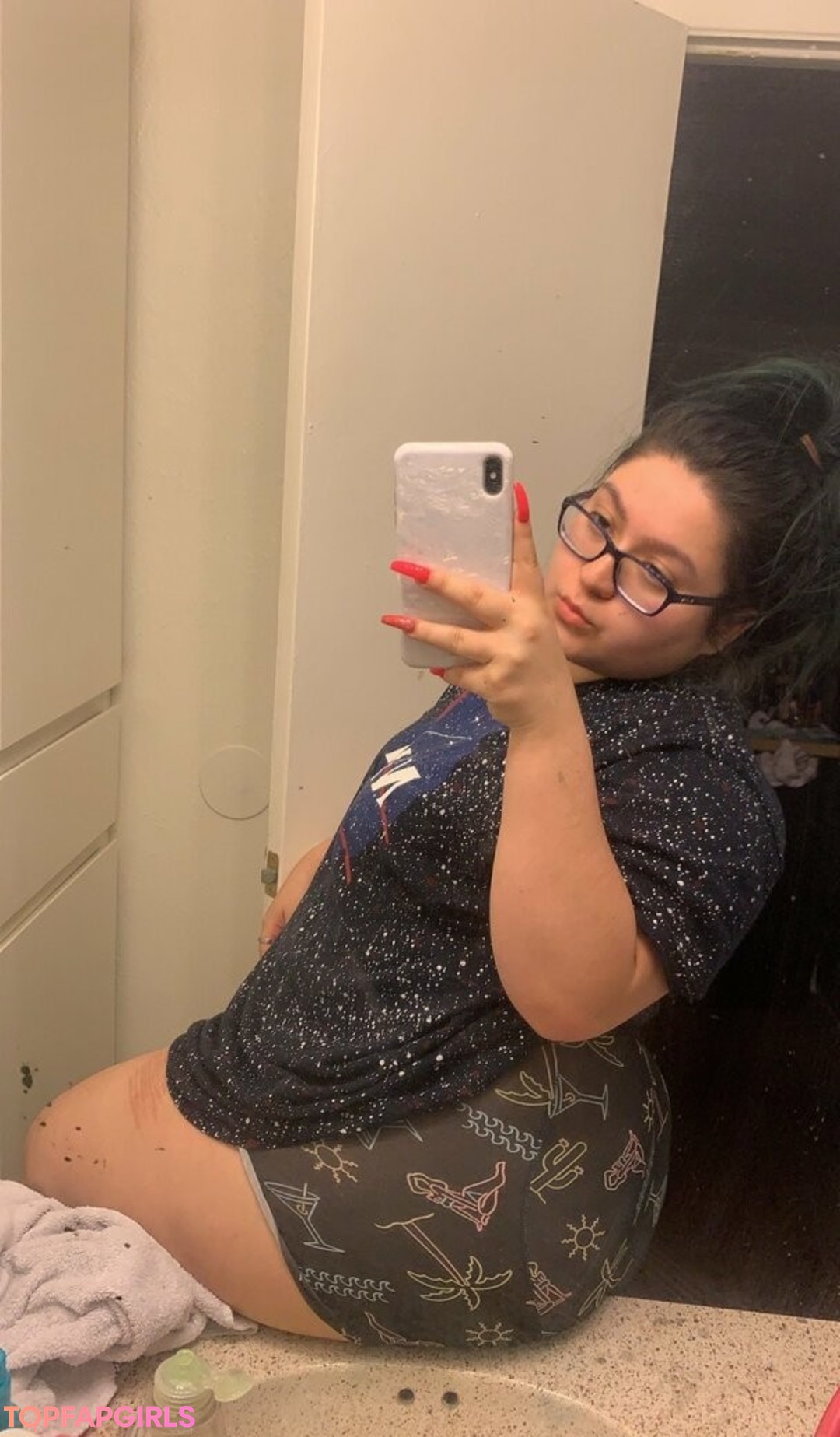 Foto desnuda filtrada de OnlyFans de Shadydoll2 #24 Foto desnuda filtrada de OnlyFans de Shadydoll2 #24