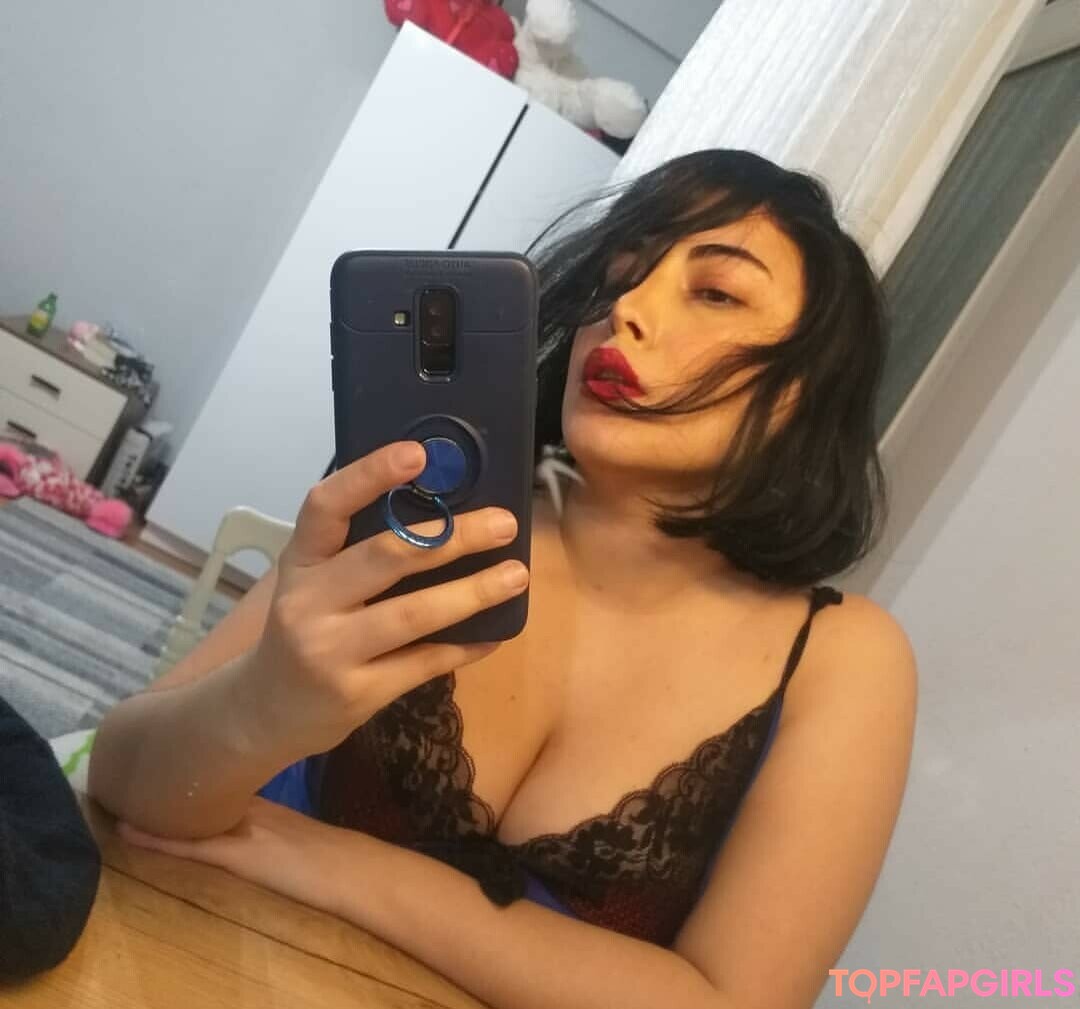 Foto desnuda filtrada de OnlyFans de Dilan Dere #330 Foto desnuda filtrada de OnlyFans de Dilan Dere #330