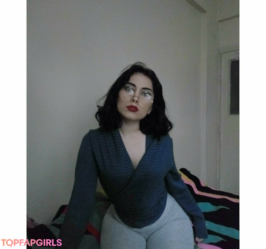 Foto desnuda filtrada de OnlyFans de Dilan Dere #431 Foto desnuda filtrada de OnlyFans de Dilan Dere #431