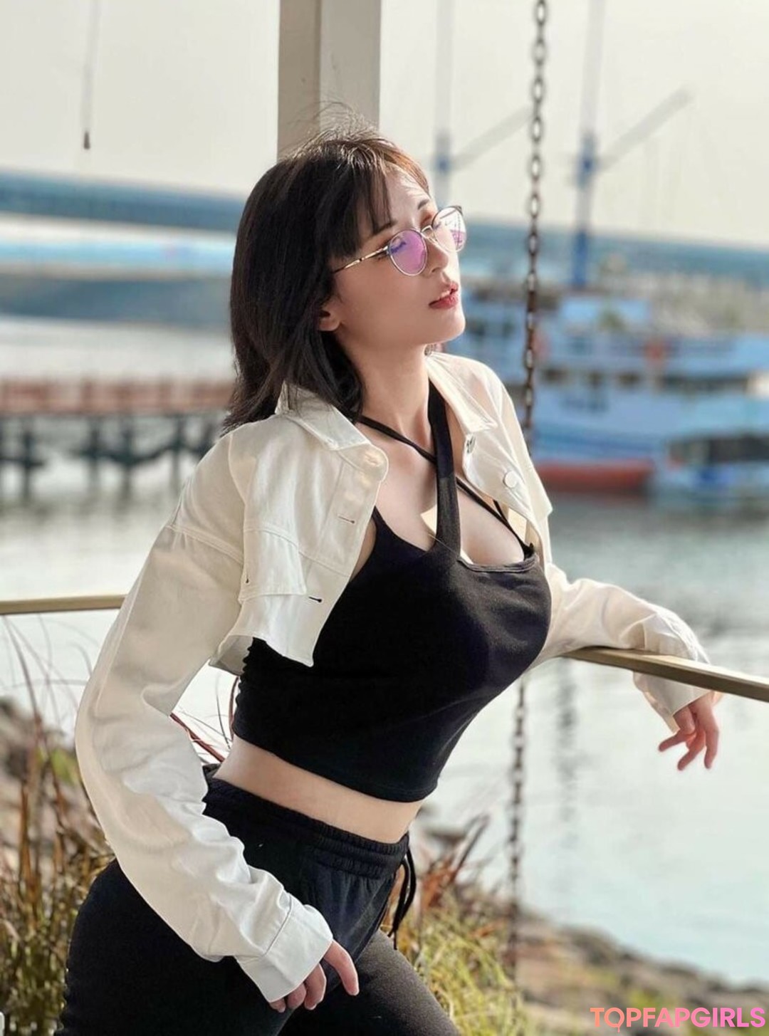 Foto desnuda filtrada de OnlyFans de Larissa Rochefort #135 Foto desnuda filtrada de OnlyFans de Larissa Rochefort #135