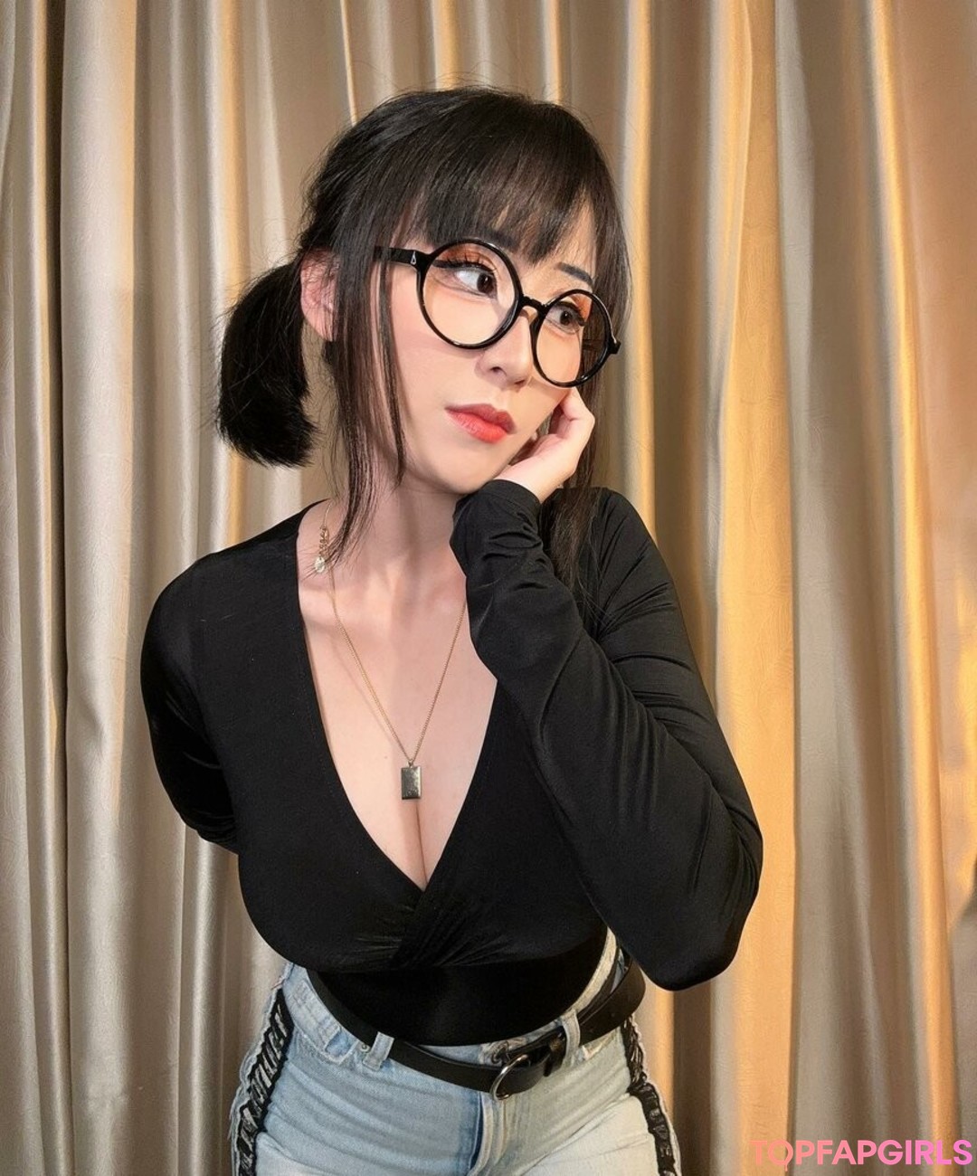 Foto desnuda filtrada de OnlyFans de Larissa Rochefort #239 Foto desnuda filtrada de OnlyFans de Larissa Rochefort #239