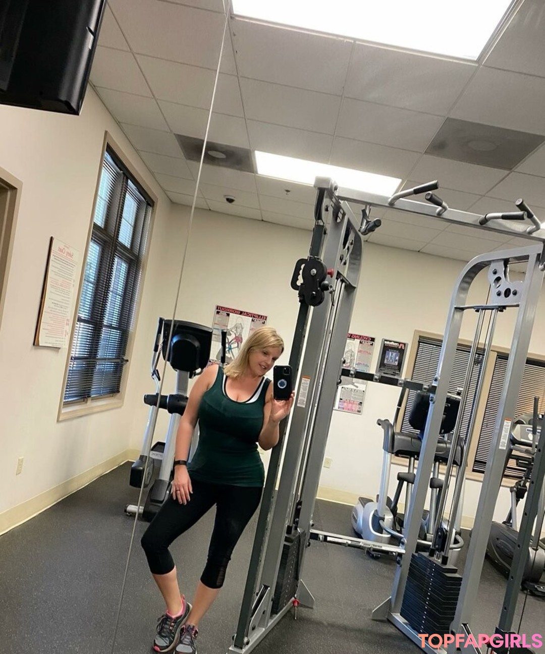 Foto desnuda filtrada de OnlyFans de Healthyhappyfitandproud #272 Foto desnuda filtrada de OnlyFans de Healthyhappyfitandproud #272