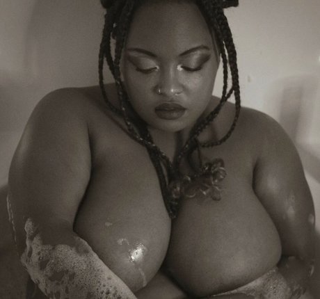 Foto desnuda filtrada de OnlyFans de Animatedaja