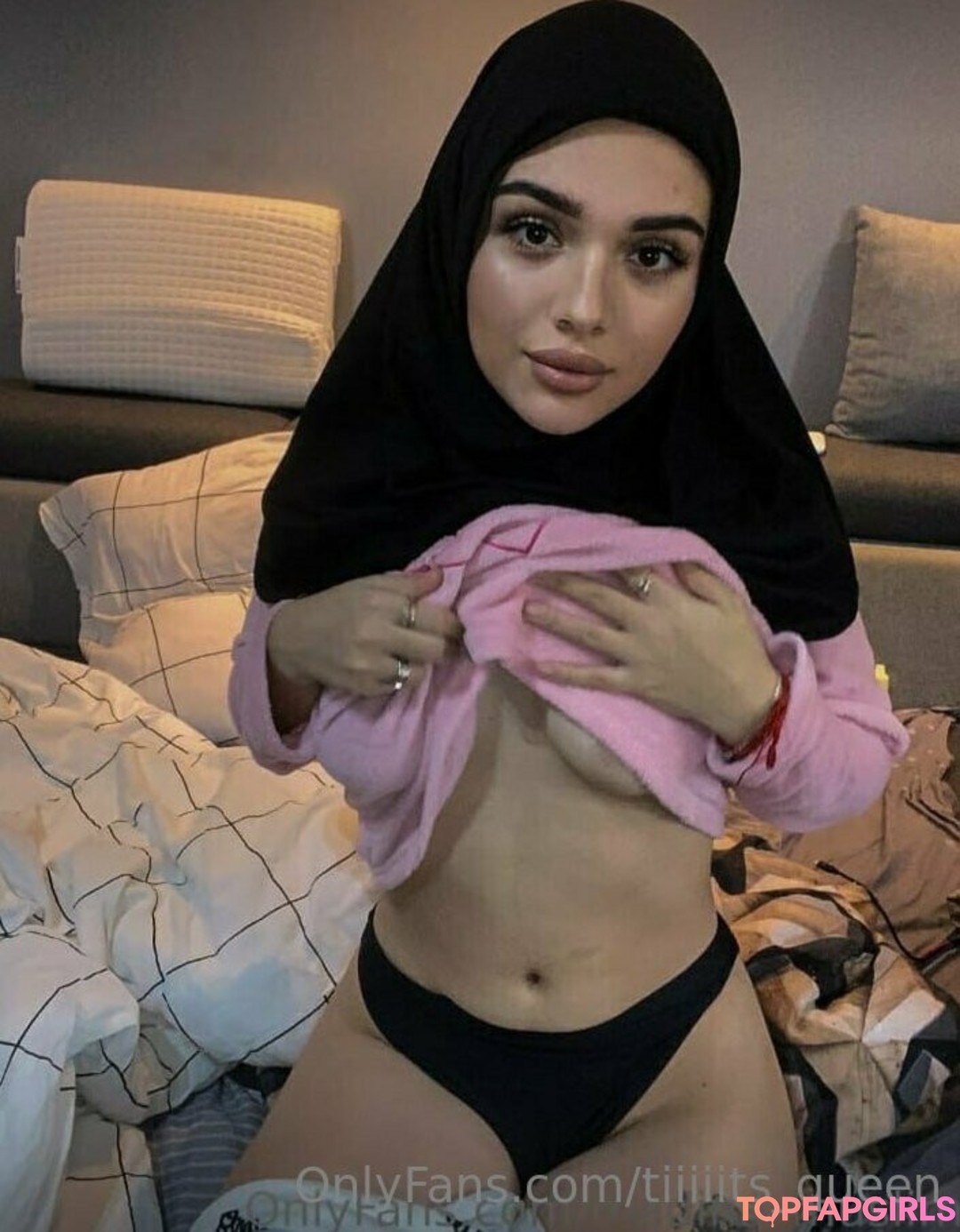 Foto desnuda filtrada de OnlyFans de Tiiiiitsqueen #327 Foto desnuda filtrada de OnlyFans de Tiiiiitsqueen #327