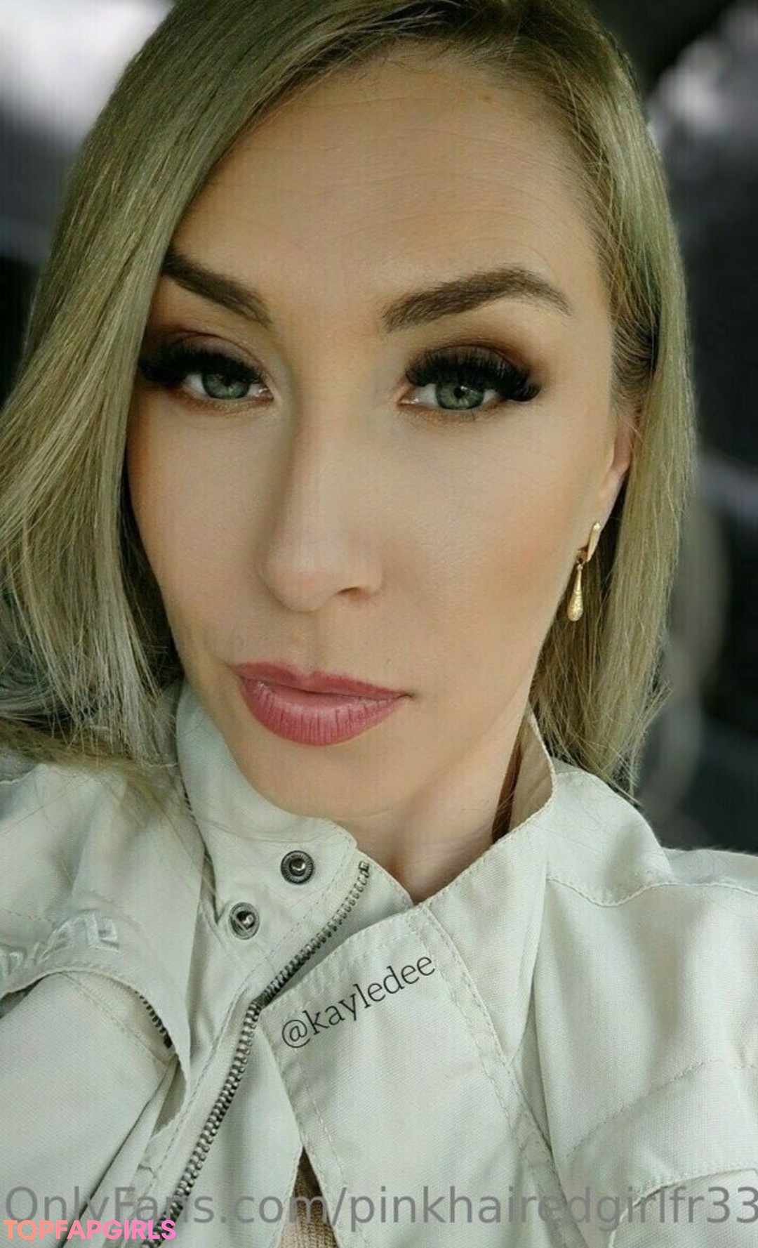 Foto desnuda filtrada de OnlyFans de Pinkhairedgirlfr33 #152 Foto desnuda filtrada de OnlyFans de Pinkhairedgirlfr33 #152