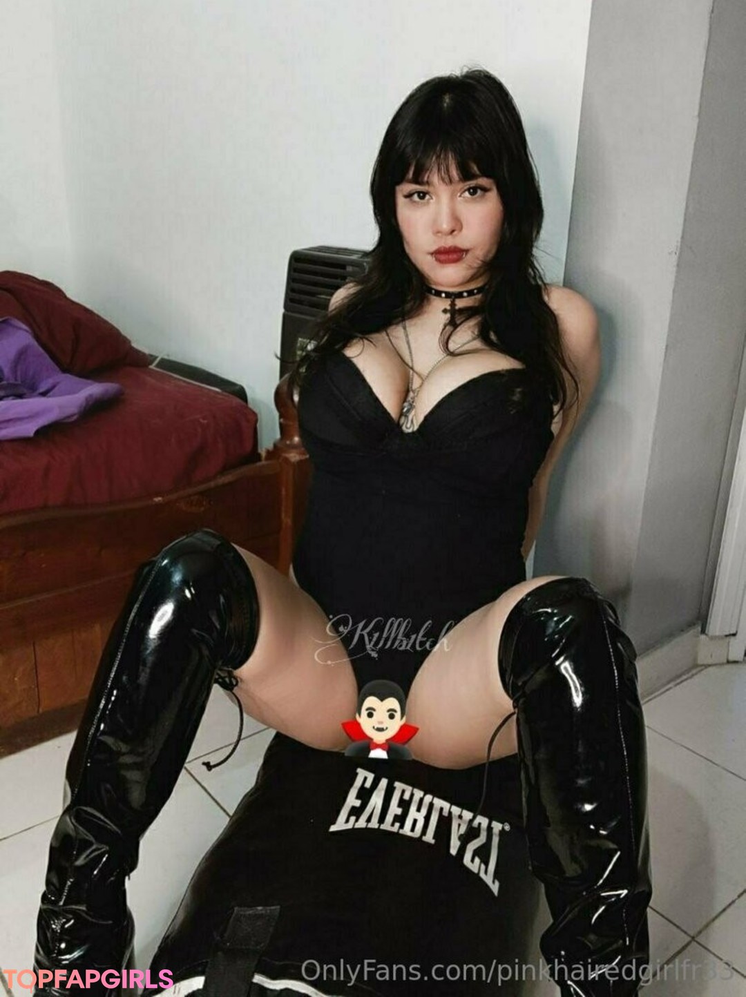 Foto desnuda filtrada de OnlyFans de Pinkhairedgirlfr33 #271 Foto desnuda filtrada de OnlyFans de Pinkhairedgirlfr33 #271