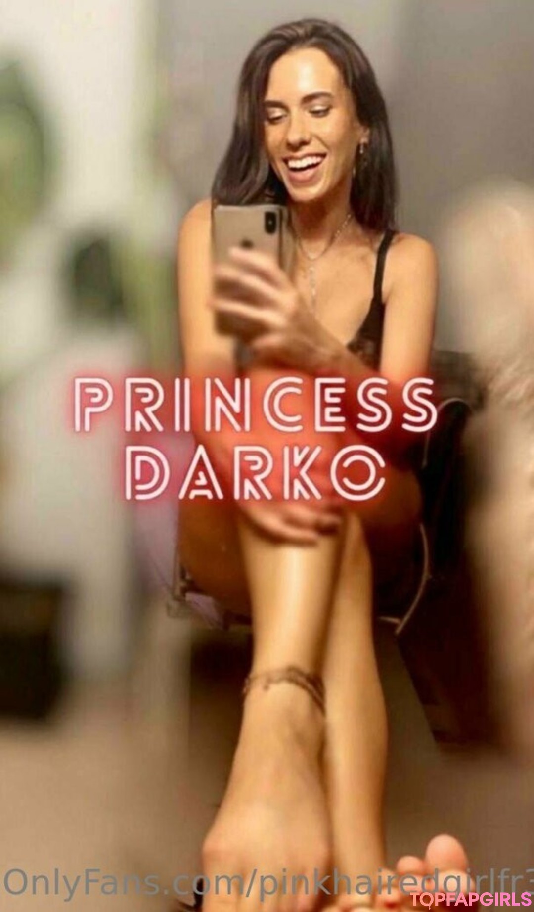 Foto desnuda filtrada de OnlyFans de Pinkhairedgirlfr33 #49 Foto desnuda filtrada de OnlyFans de Pinkhairedgirlfr33 #49