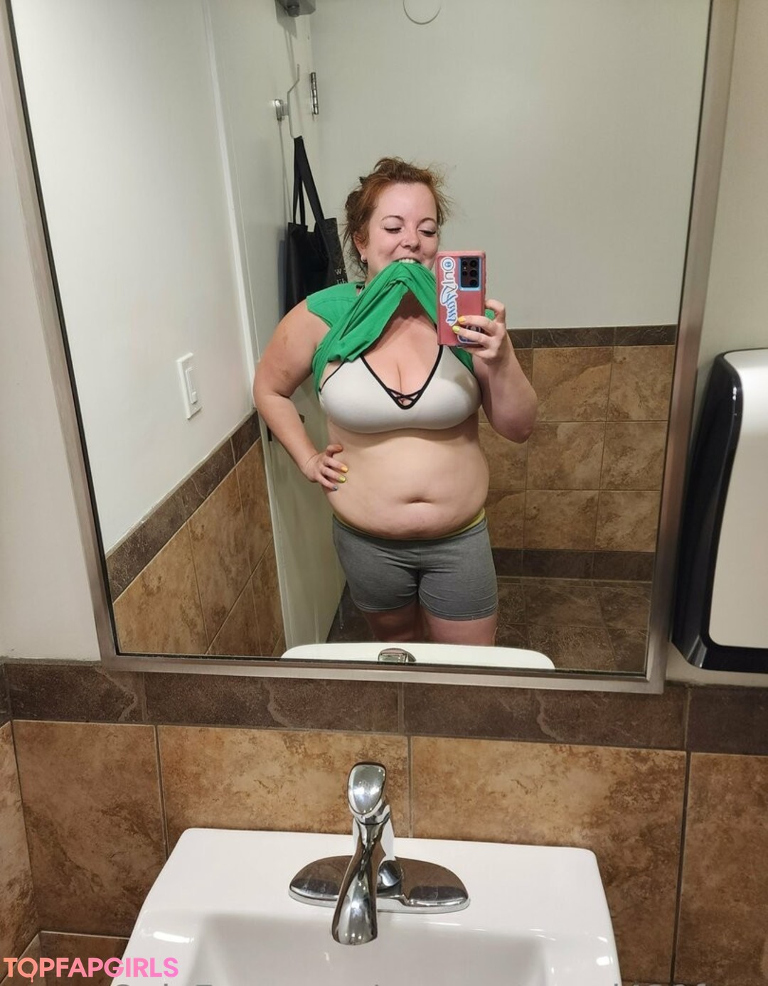 Foto desnuda filtrada de OnlyFans de Emmastoned420free #93 Foto desnuda filtrada de OnlyFans de Emmastoned420free #93