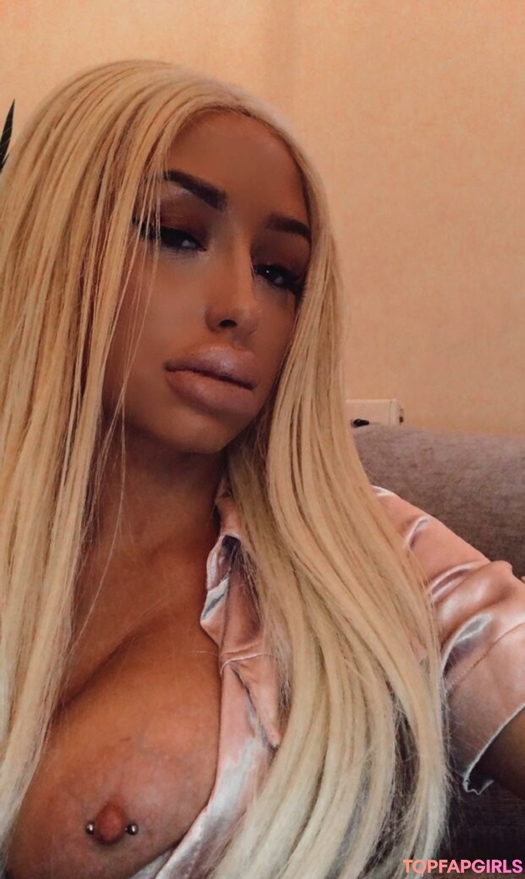 Foto desnuda filtrada de OnlyFans de Bimbobrookelle #32 Foto desnuda filtrada de OnlyFans de Bimbobrookelle #32