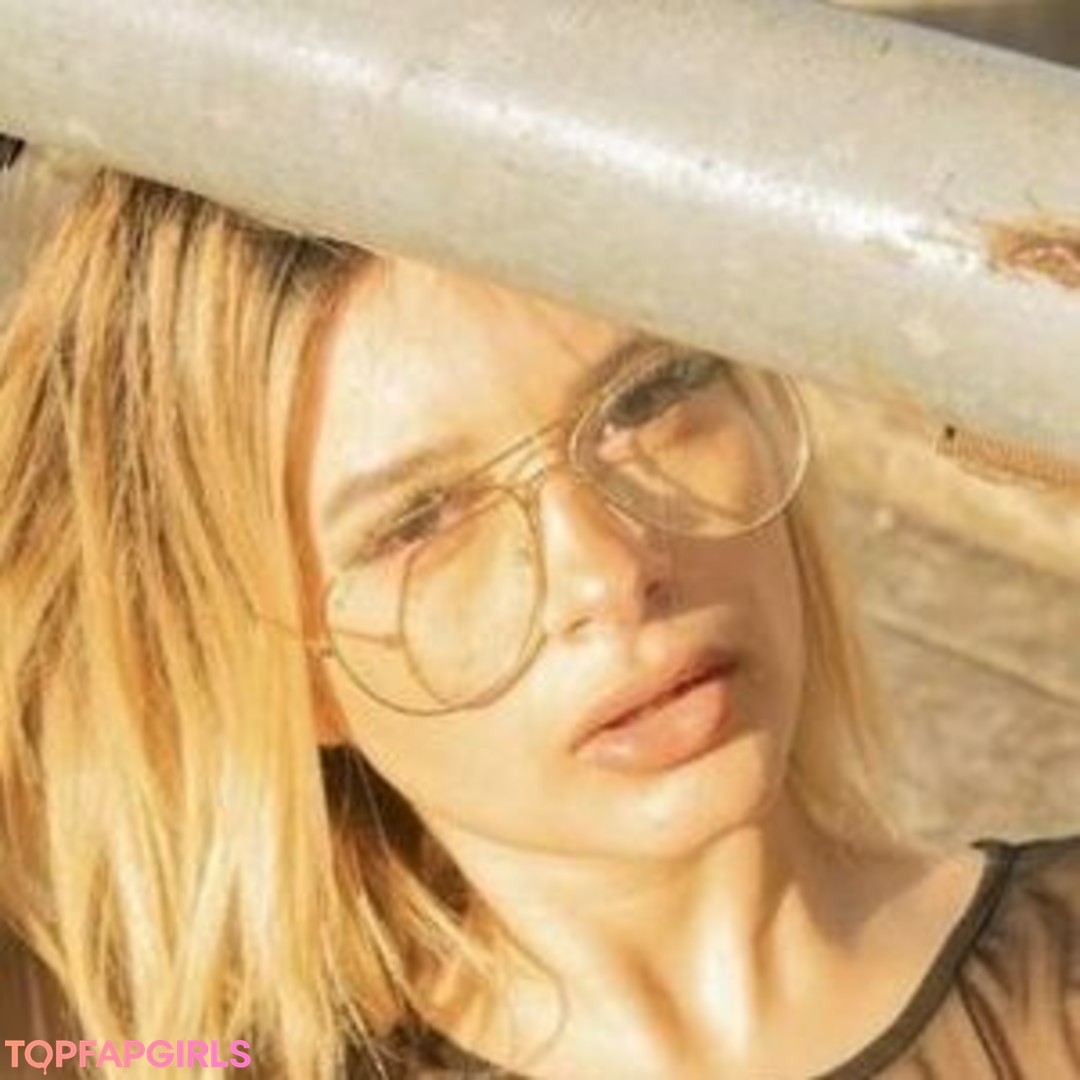 Foto desnuda filtrada de OnlyFans de Anastasia Lux #6 Foto desnuda filtrada de OnlyFans de Anastasia Lux #6