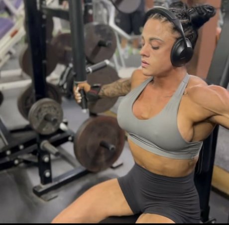 Foto desnuda filtrada de OnlyFans de Breephysiqueifbbpro
