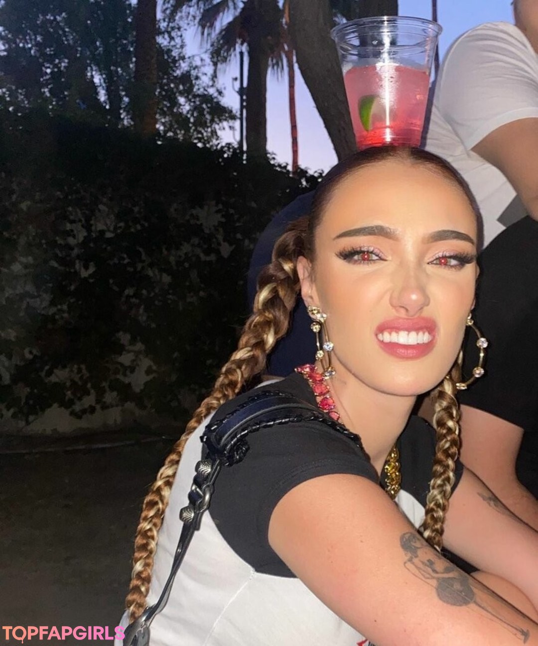 Foto desnuda filtrada de OnlyFans de Olivia Obrien #17 Foto desnuda filtrada de OnlyFans de Olivia Obrien #17