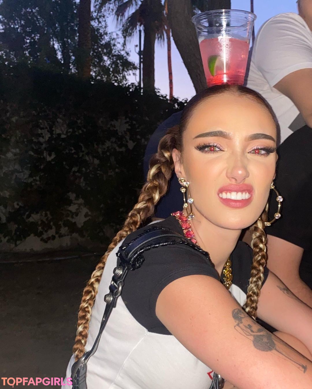 Foto desnuda filtrada de OnlyFans de Olivia Obrien #658 Foto desnuda filtrada de OnlyFans de Olivia Obrien #658