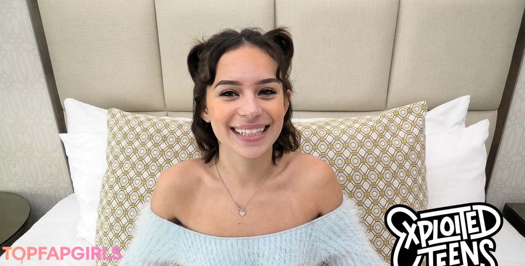 Foto desnuda filtrada de OnlyFans de Aria Valencia #3 Foto desnuda filtrada de OnlyFans de Aria Valencia #3