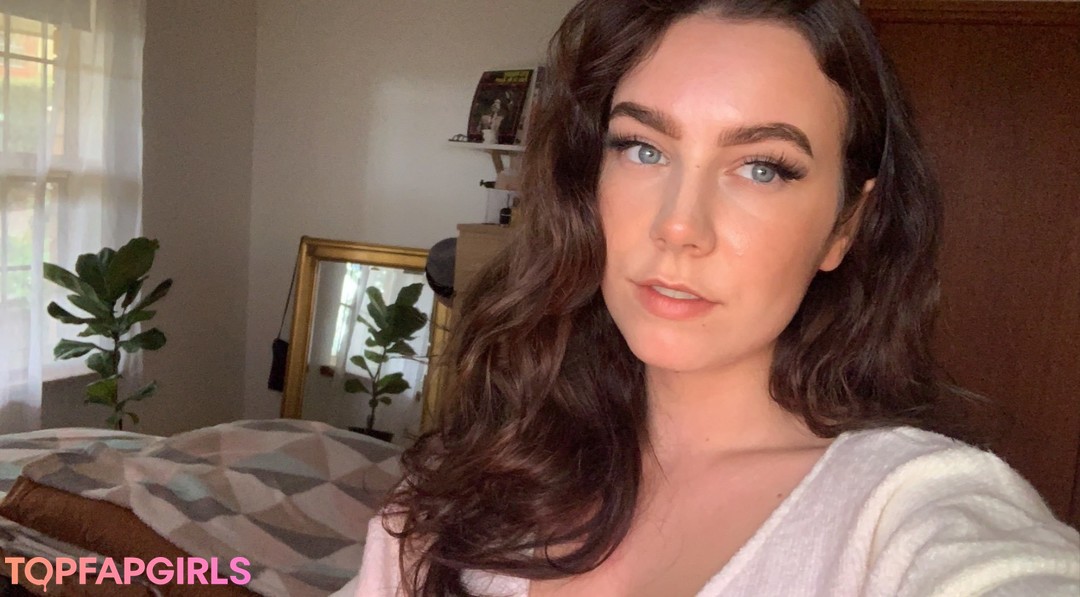 Foto desnuda filtrada de OnlyFans de Paladinamber #20 Foto desnuda filtrada de OnlyFans de Paladinamber #20