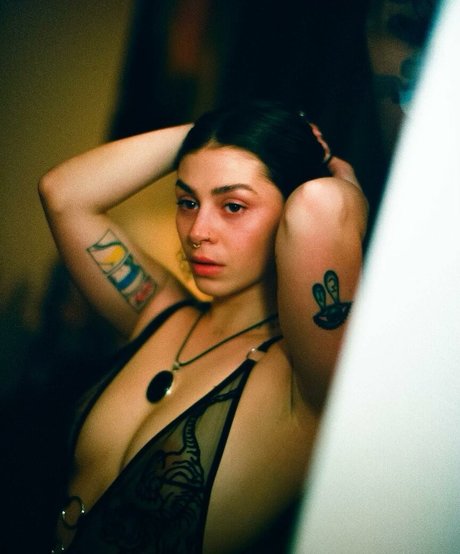 Foto desnuda filtrada de OnlyFans de Emily Mello
